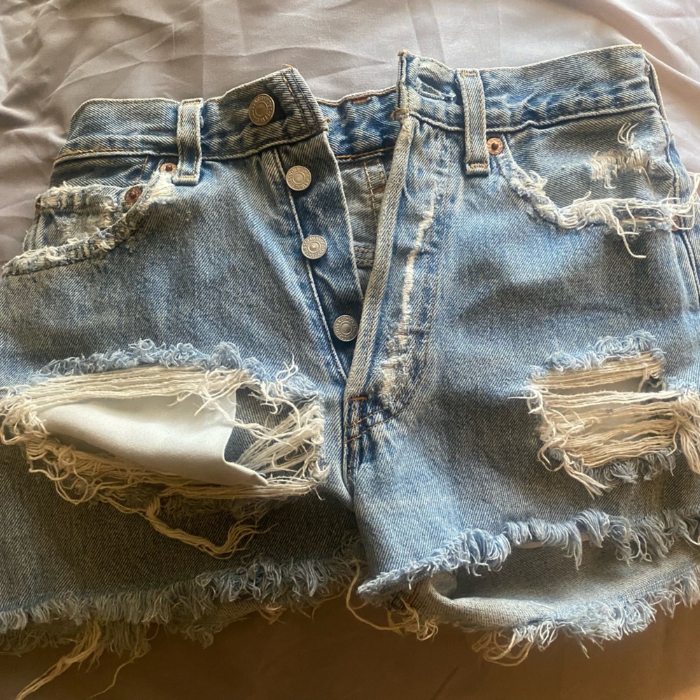 Levi Cutoff